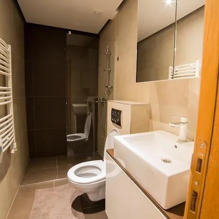 Center Luxury Apartment *