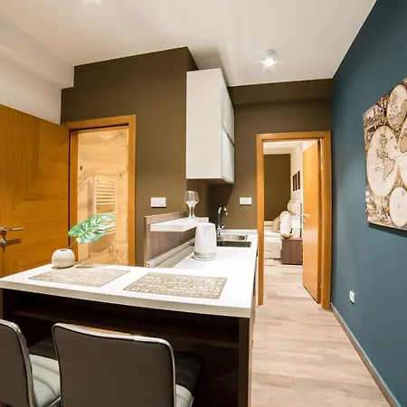 Center Luxury Apartment