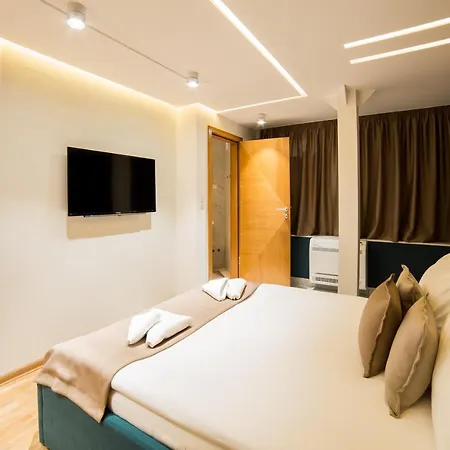 Center Luxury *